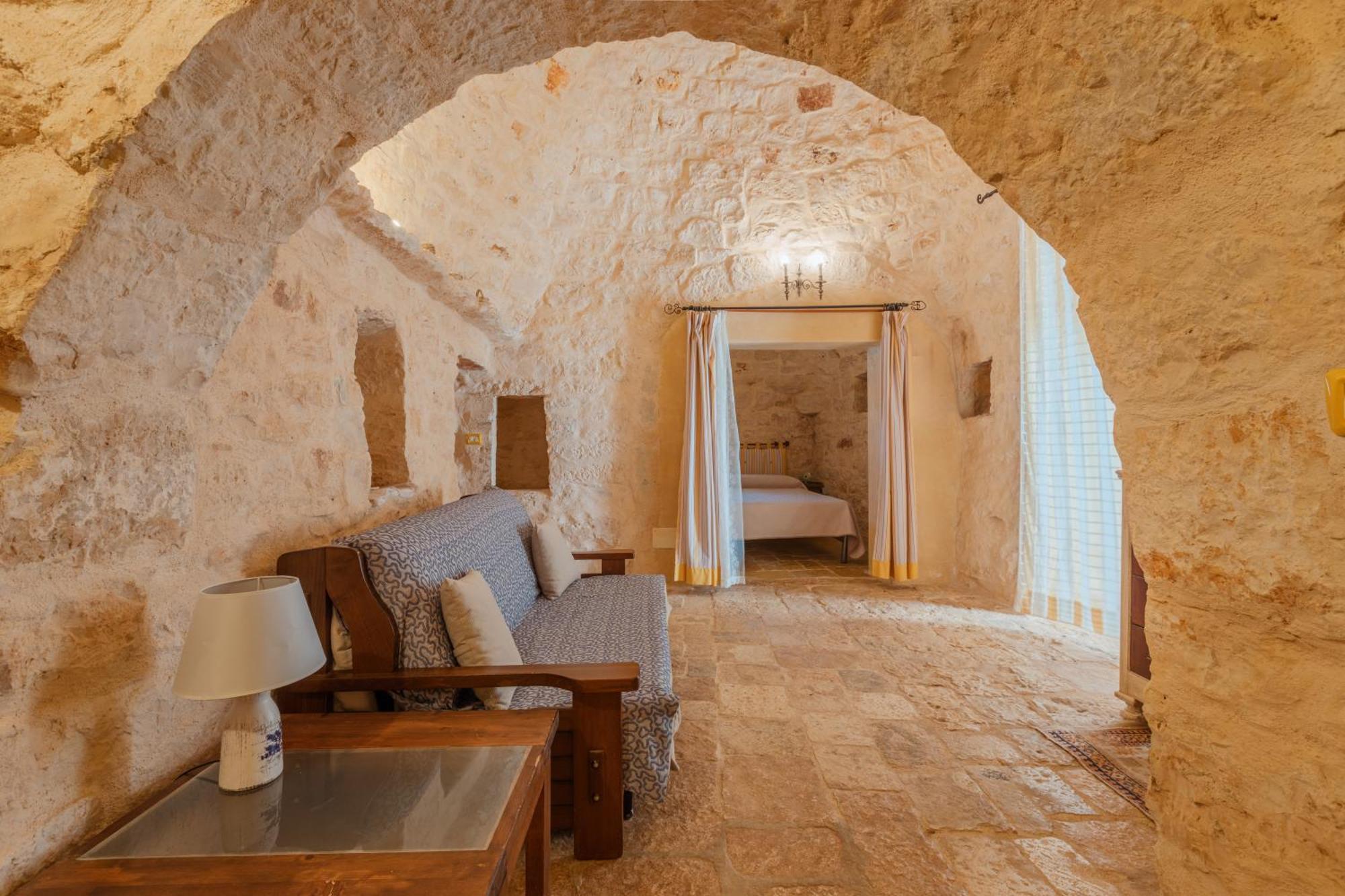 Trullo Tarantini Con Piscina Privata Apartment Latiano Luaran gambar