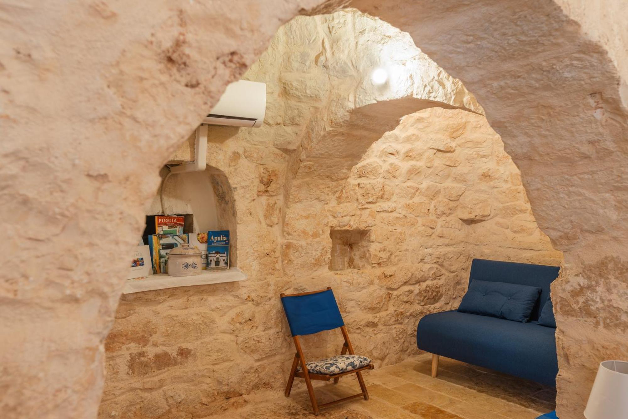 Trullo Tarantini Con Piscina Privata Apartment Latiano Luaran gambar