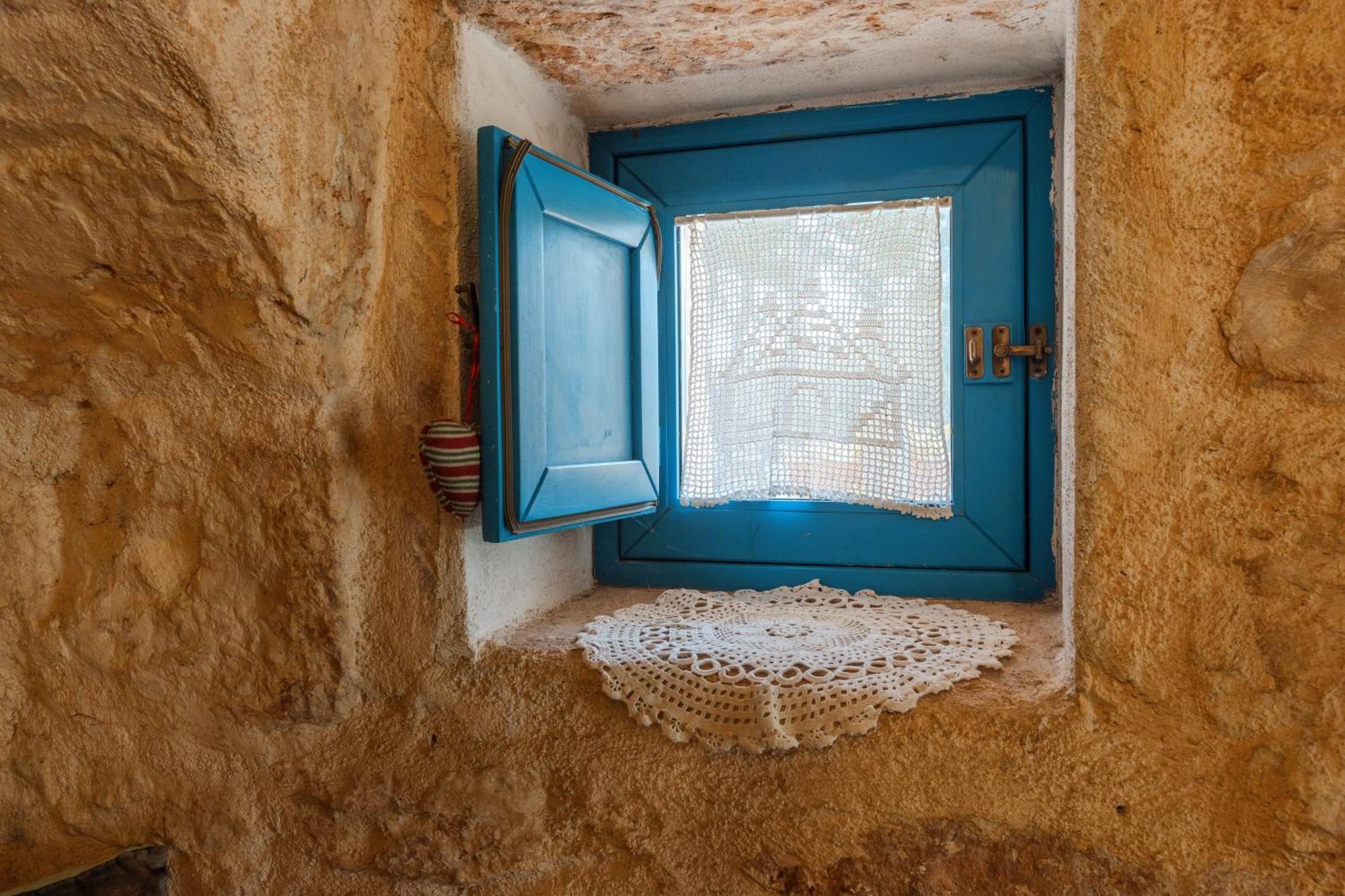 Trullo Tarantini Con Piscina Privata Apartment Latiano Luaran gambar