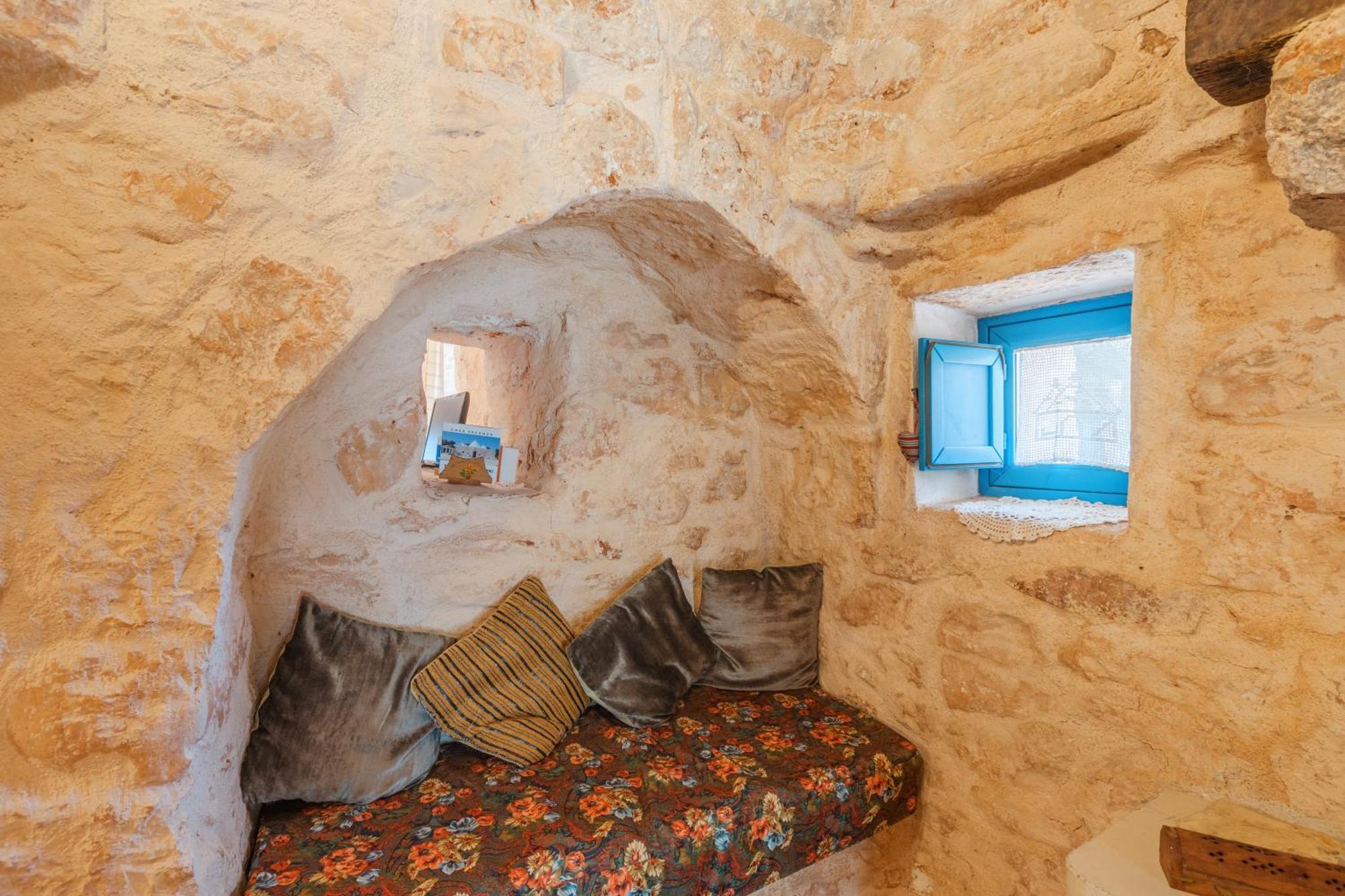 Trullo Tarantini Con Piscina Privata Apartment Latiano Luaran gambar