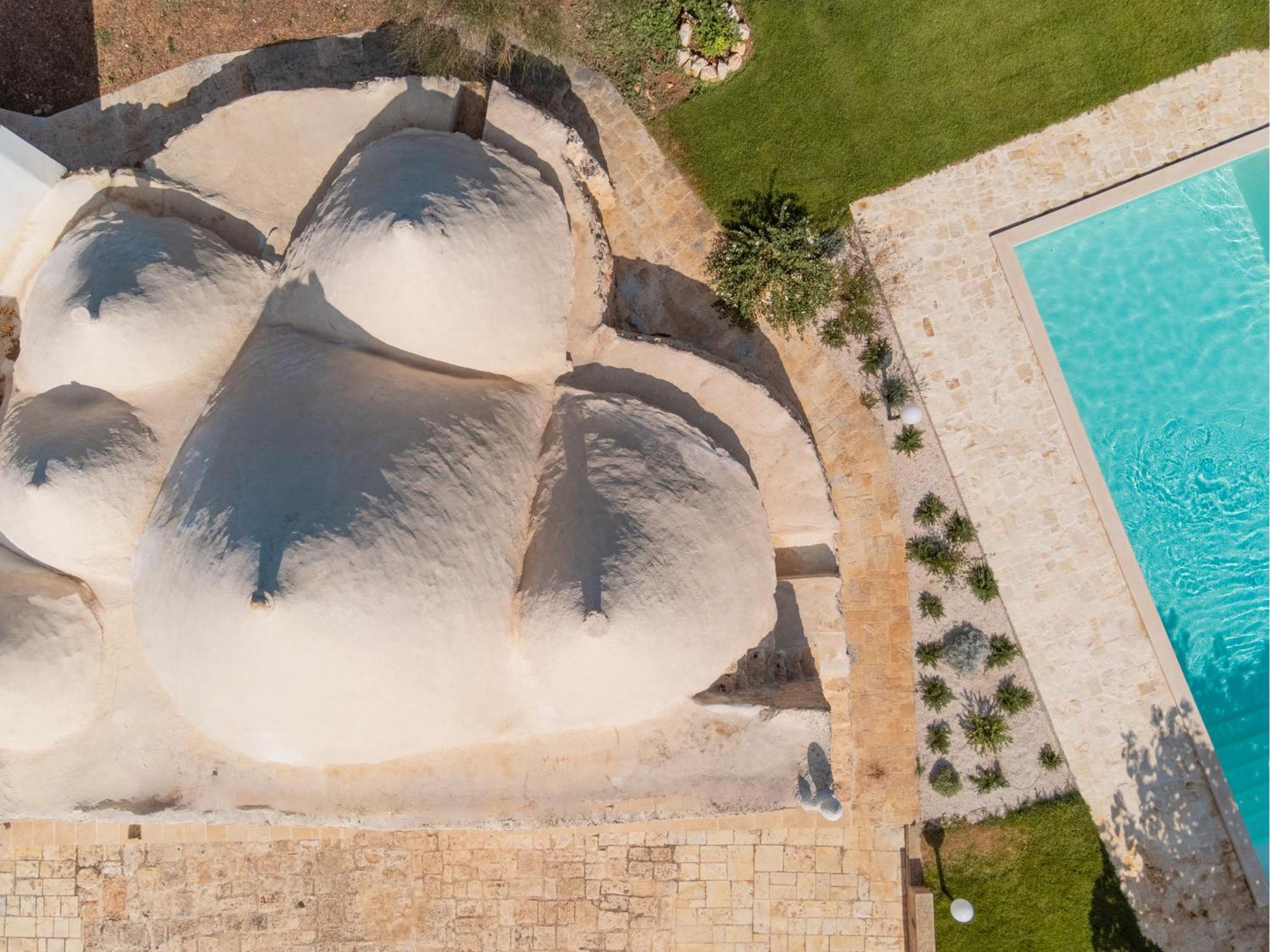 Trullo Tarantini Con Piscina Privata Apartment Latiano Luaran gambar